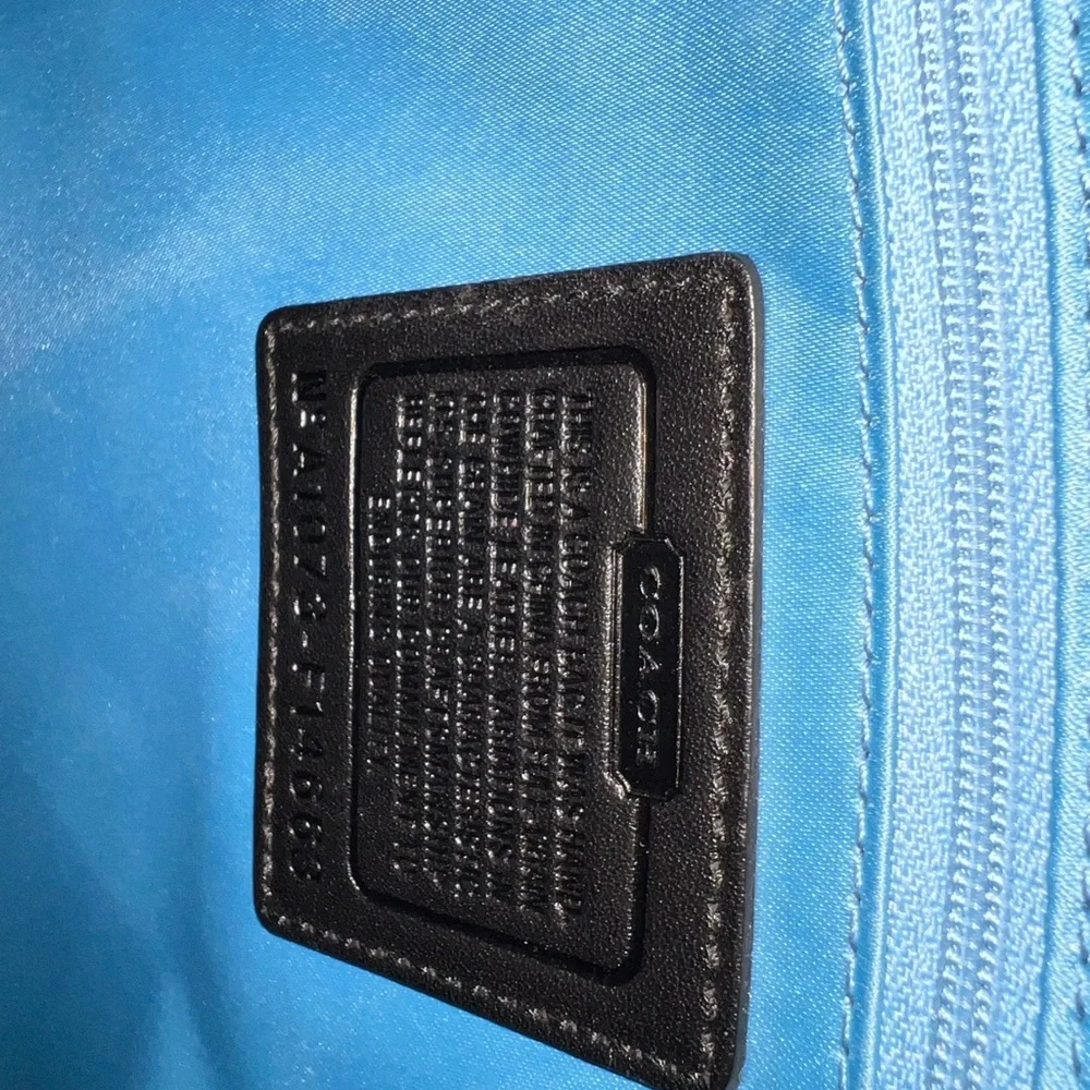 Black Patent Coach with Tan Trim Satchel/Purse - Picture 2 of 7